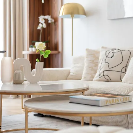 Stunning 2 Bedroom At Montparnasse Appartamento Parigi